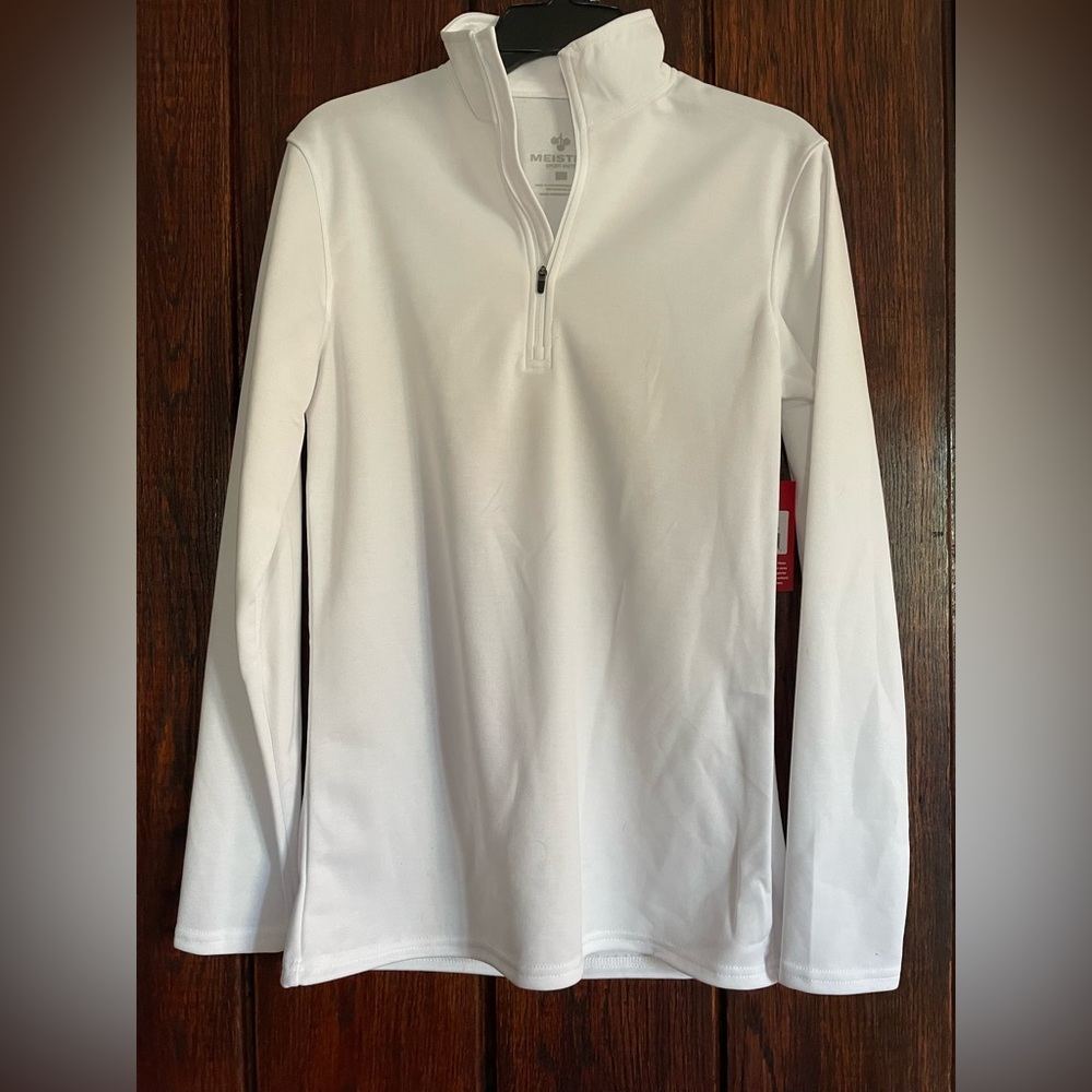 Women’s small golf/ tennis three quarter zip